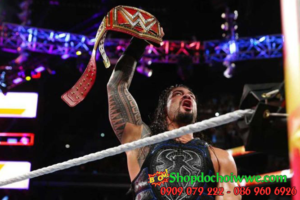 Roman Reigns - WWE Universal Champion
